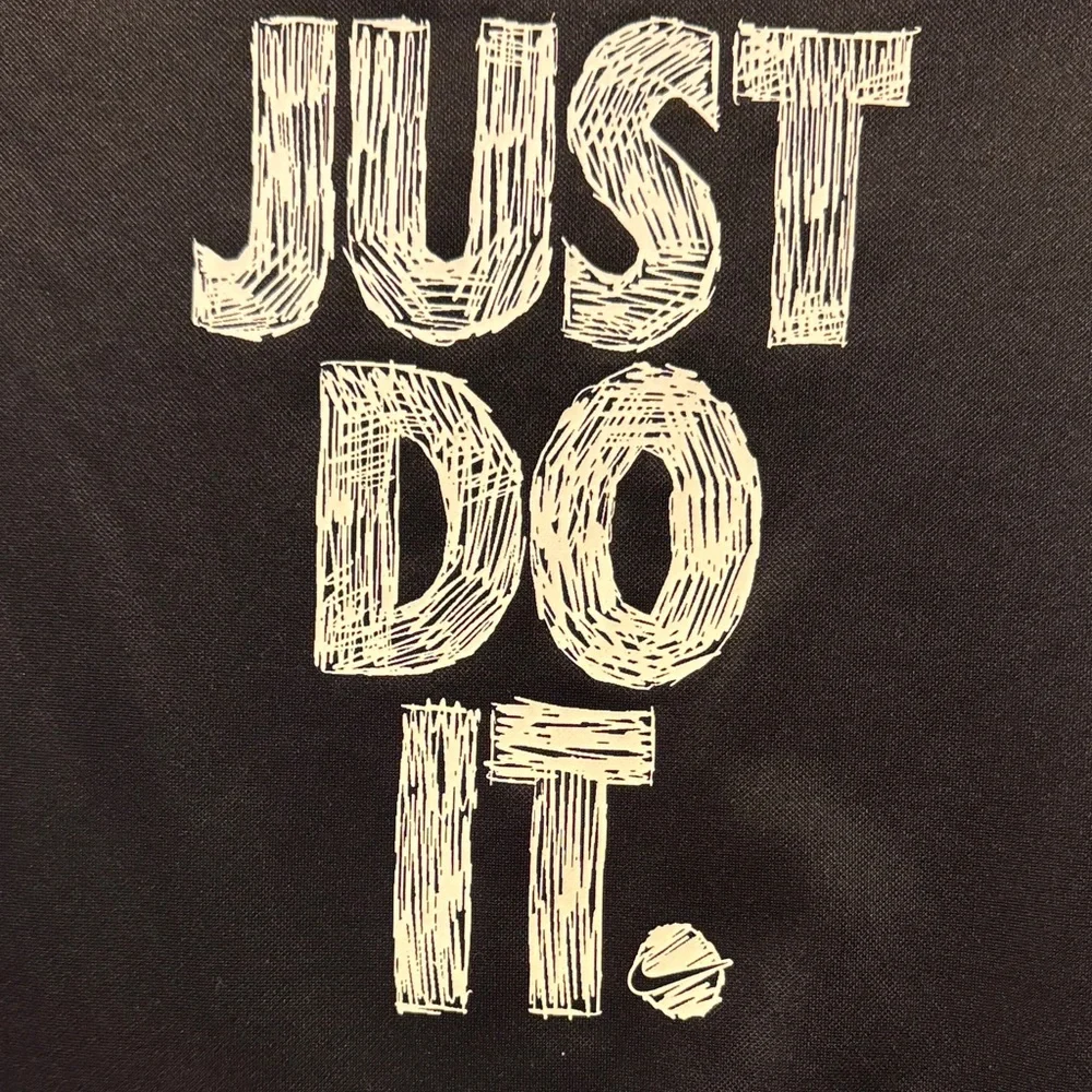 Boys large drifit Nike Black Hoodie with white 'Just Do It' - Picture 2 of 4